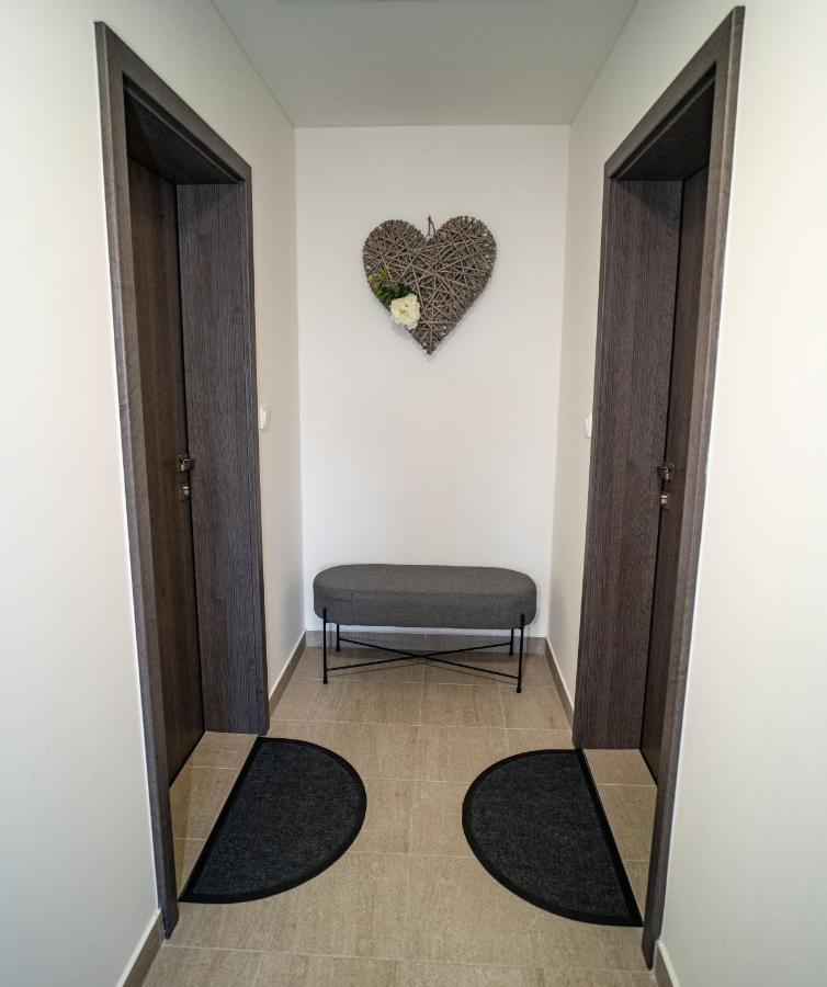 Apartmanovy Dum Sklipek Trutnov Ngoại thất bức ảnh