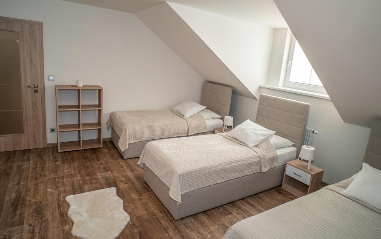 Apartmanovy Dum Sklipek Trutnov Ngoại thất bức ảnh