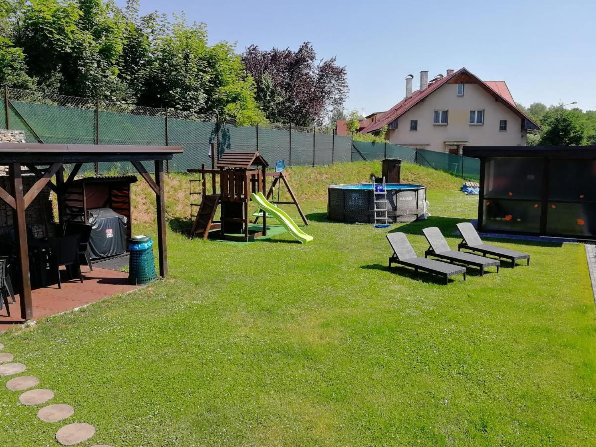 Apartmanovy Dum Sklipek Trutnov Ngoại thất bức ảnh