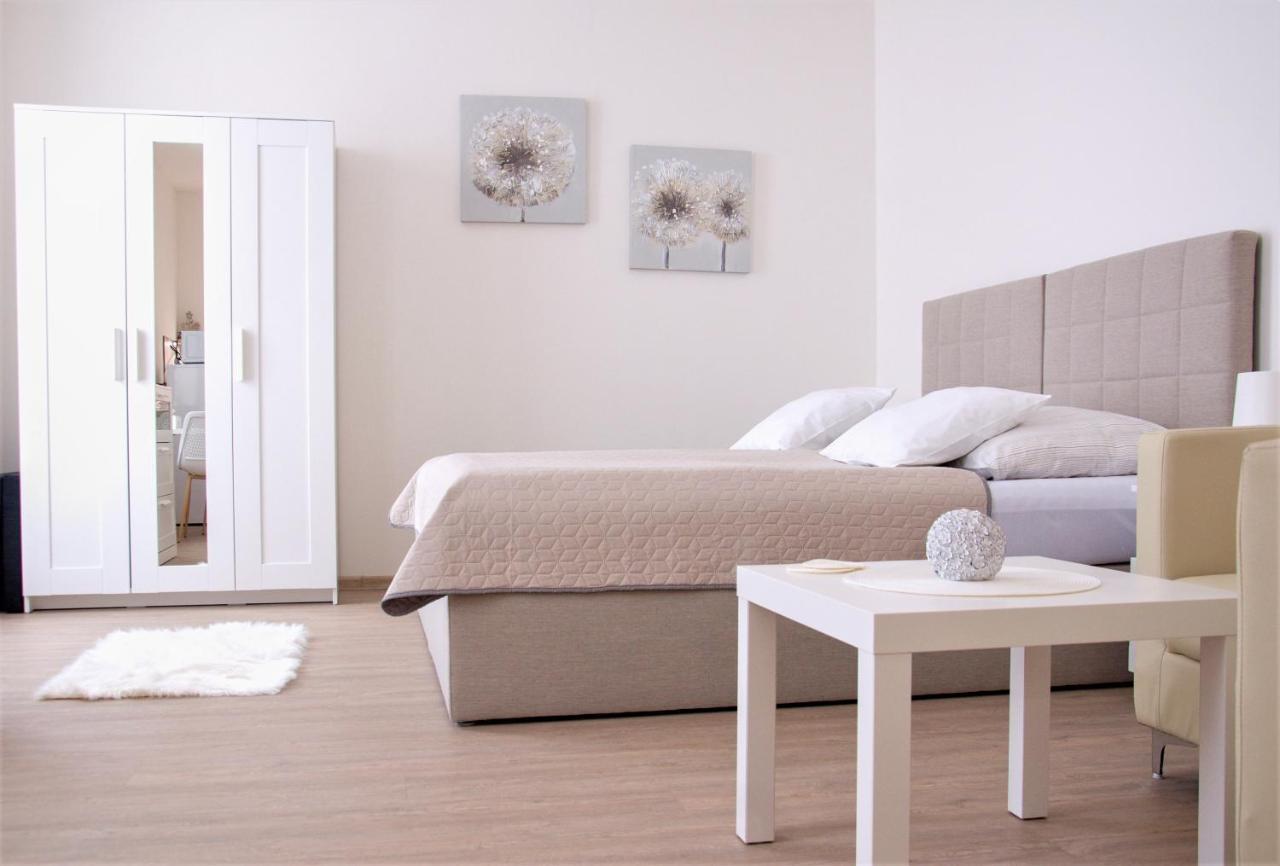 Apartmanovy Dum Sklipek Trutnov Ngoại thất bức ảnh