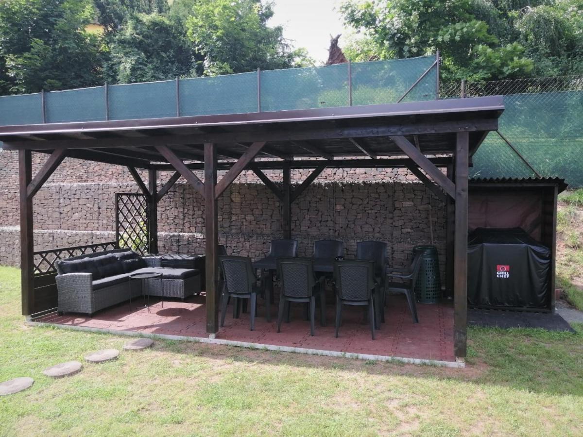 Apartmanovy Dum Sklipek Trutnov Ngoại thất bức ảnh