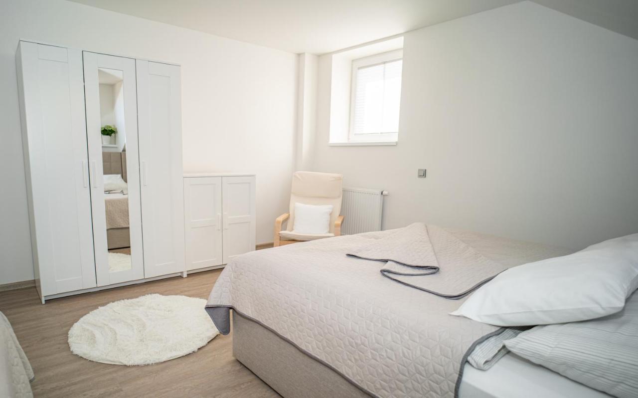 Apartmanovy Dum Sklipek Trutnov Ngoại thất bức ảnh