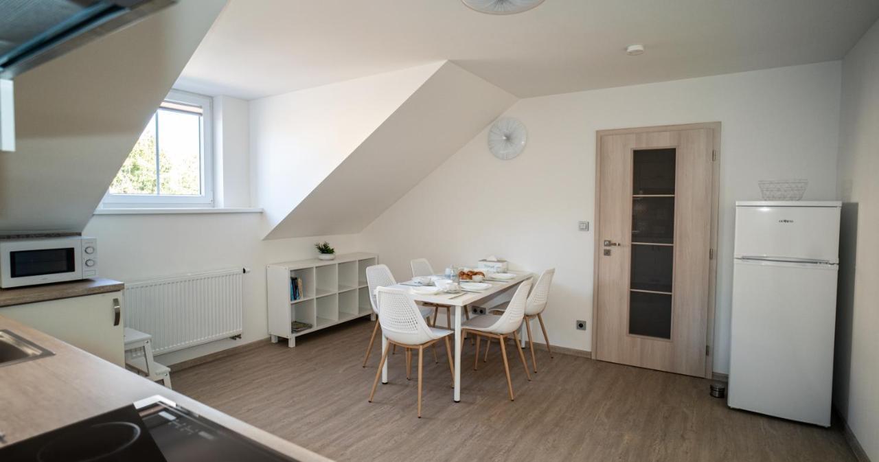 Apartmanovy Dum Sklipek Trutnov Ngoại thất bức ảnh