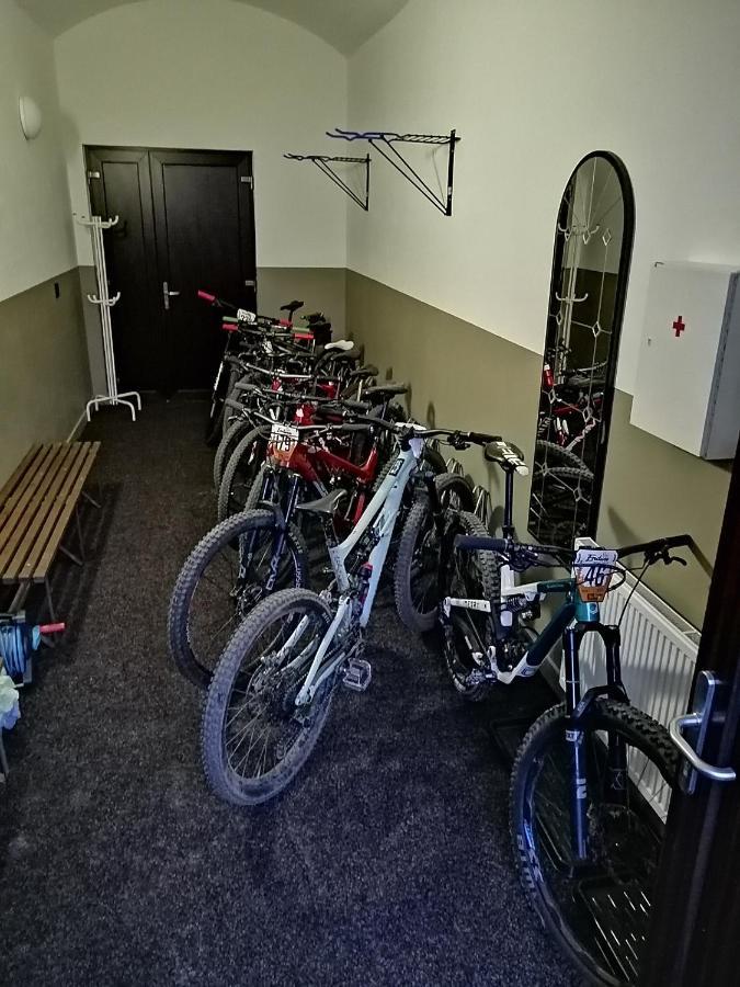 Apartmanovy Dum Sklipek Trutnov Ngoại thất bức ảnh
