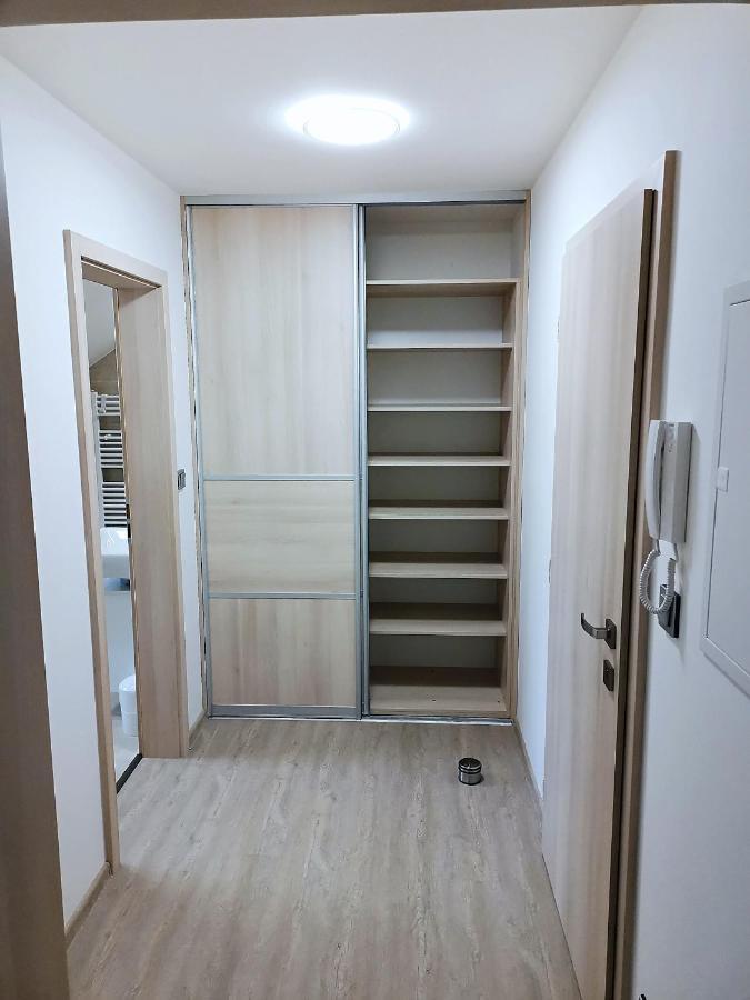 Apartmanovy Dum Sklipek Trutnov Ngoại thất bức ảnh