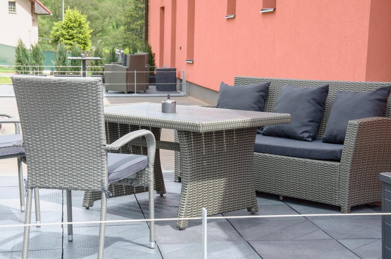 Apartmanovy Dum Sklipek Trutnov Ngoại thất bức ảnh